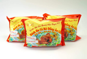 Bánh đa đỏ cá rô đồng Khánh Thọ 120g (Gói)